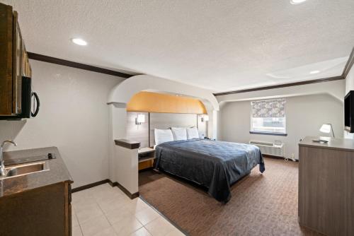 americas best value inn and suites brenham