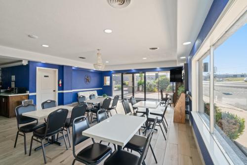 americas best value inn and suites brenham