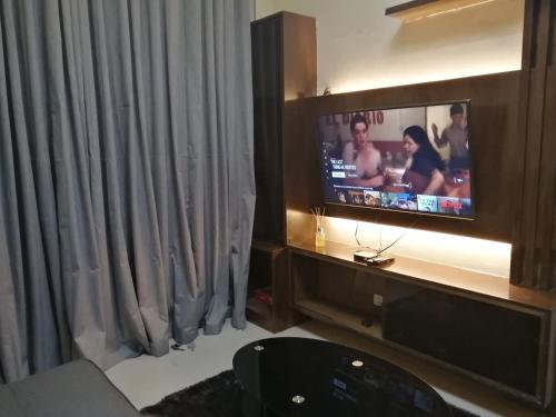 one palm tree villas