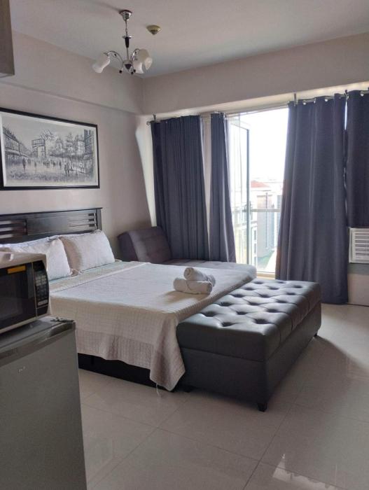 one palm tree villas