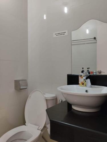 one palm tree villas