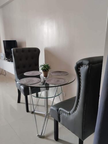 one palm tree villas