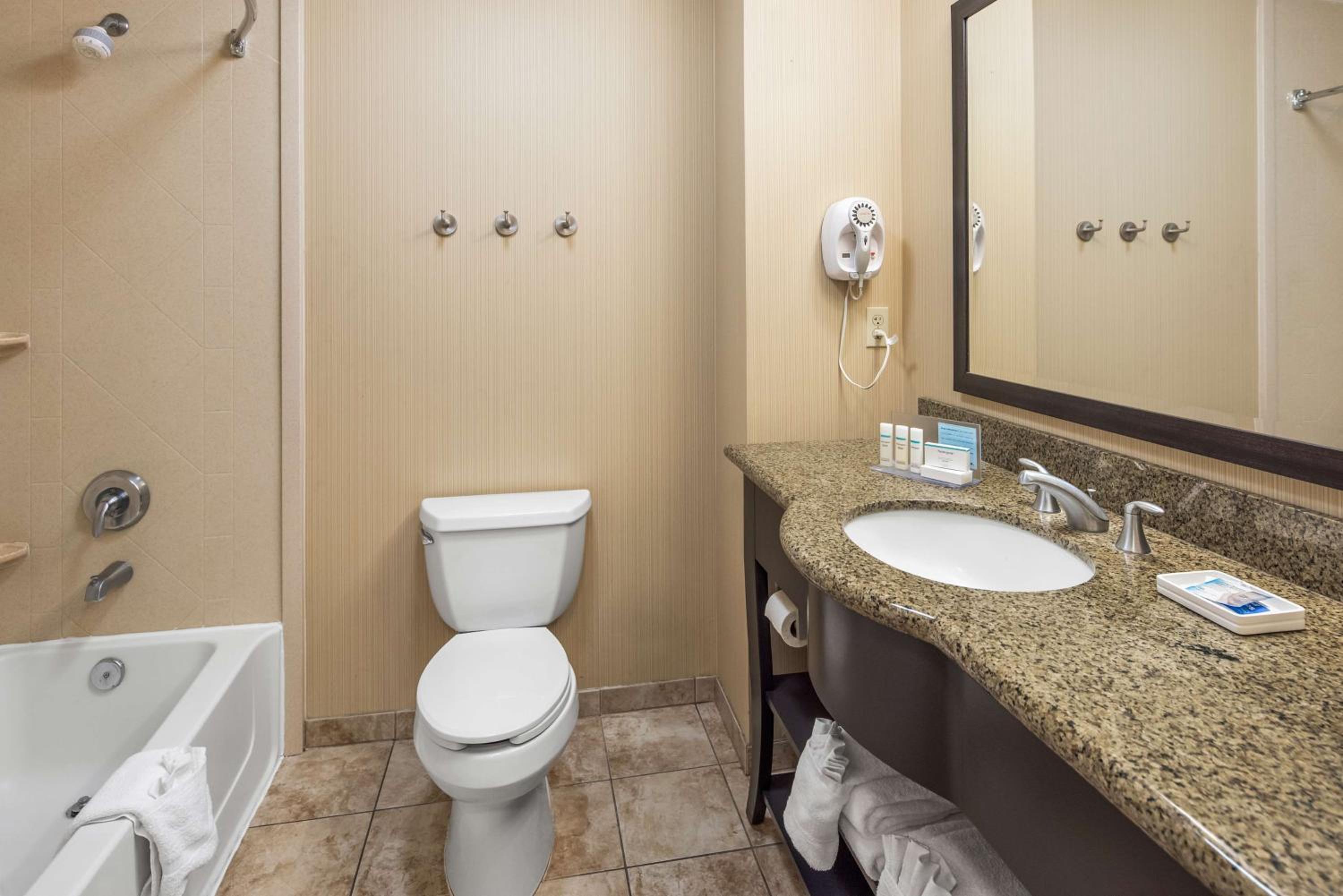 hampton inn and suites banning beaumont