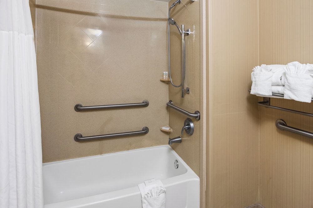 hampton inn and suites banning beaumont
