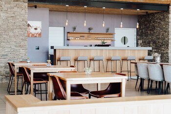 khanyisa mountain lodge