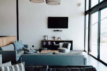 khanyisa mountain lodge