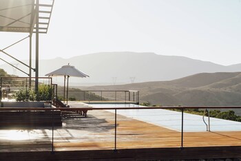 khanyisa mountain lodge