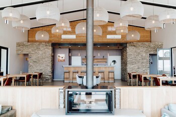 khanyisa mountain lodge