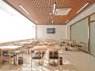 vatica hefei yaohai district wanggang road metro station hotel