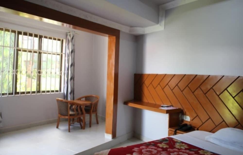 royal village hotel company