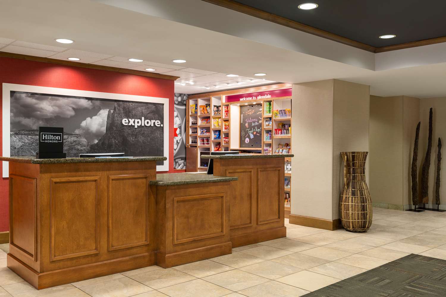 hampton inn and suites phoenix glendale westgate