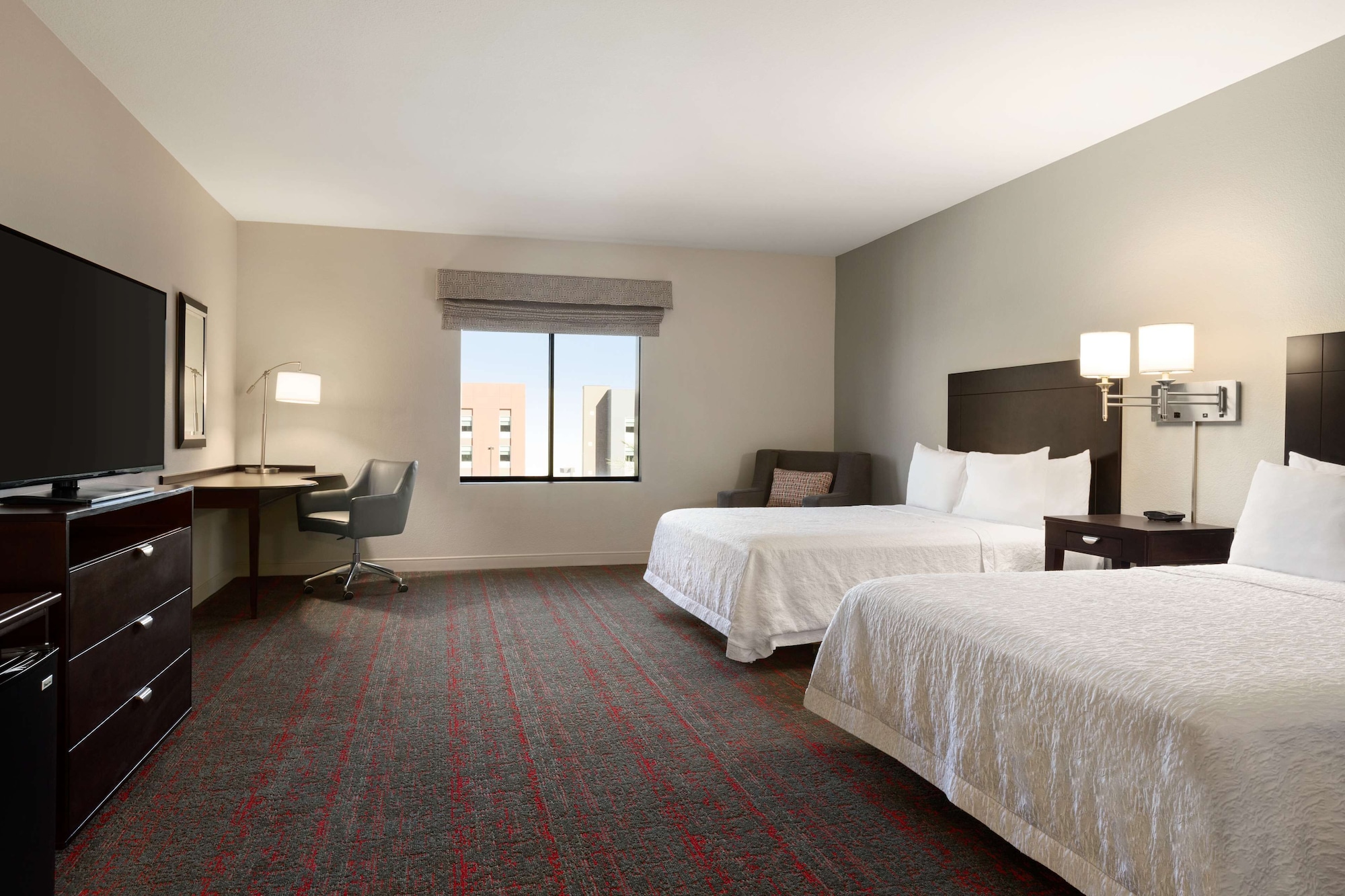 hampton inn and suites phoenix glendale westgate