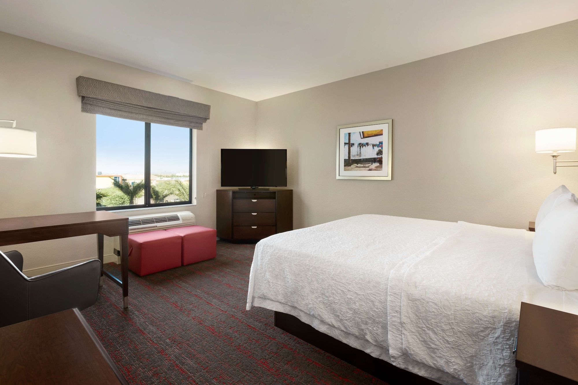 hampton inn and suites phoenix glendale westgate