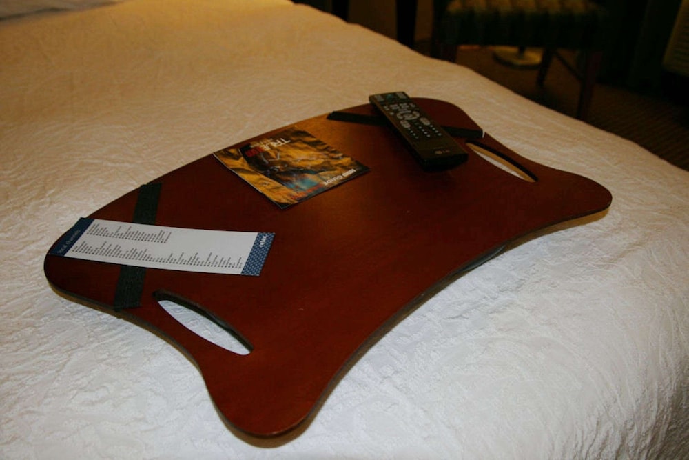 hampton inn and suites phoenix glendale westgate
