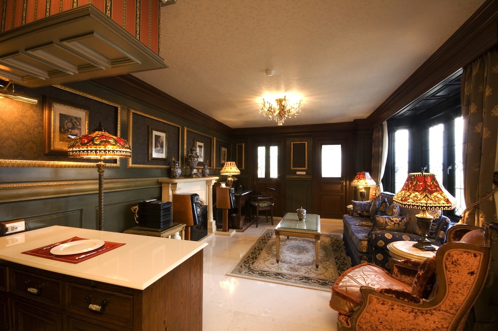 the old england manor