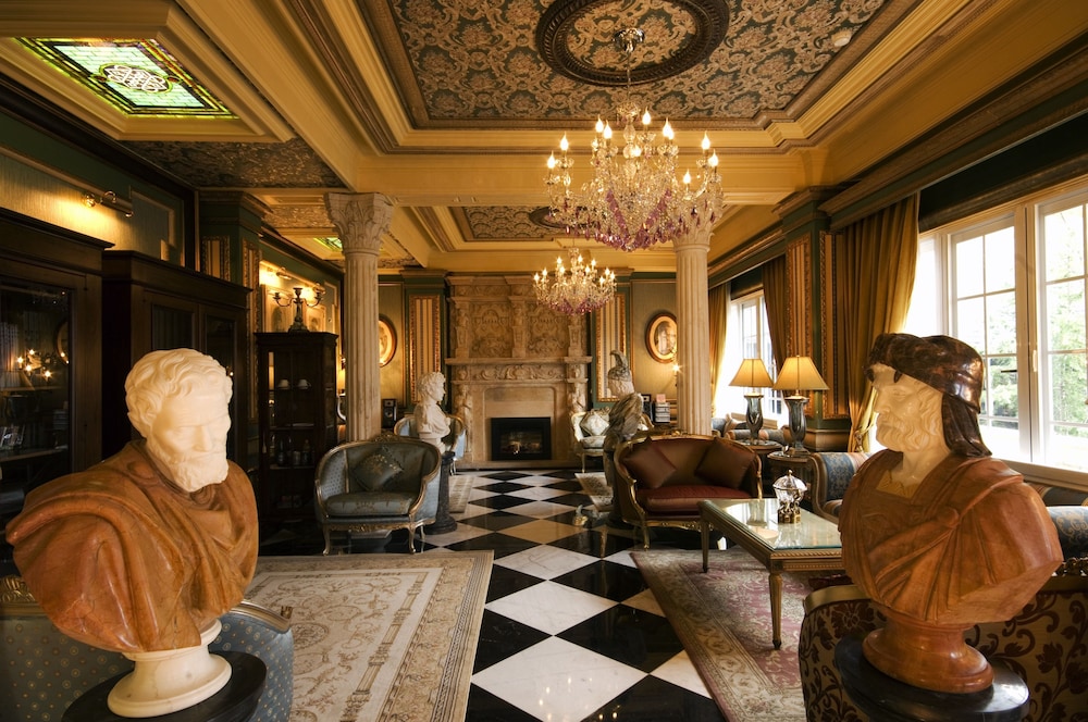 the old england manor
