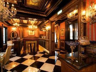 the old england manor