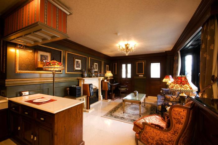 the old england manor