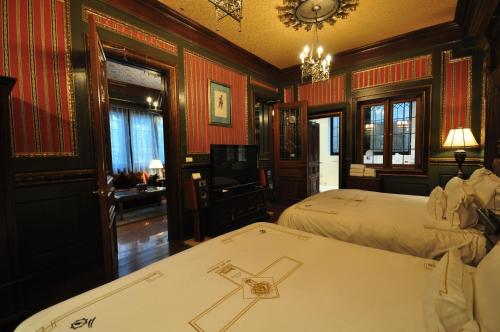 the old england manor