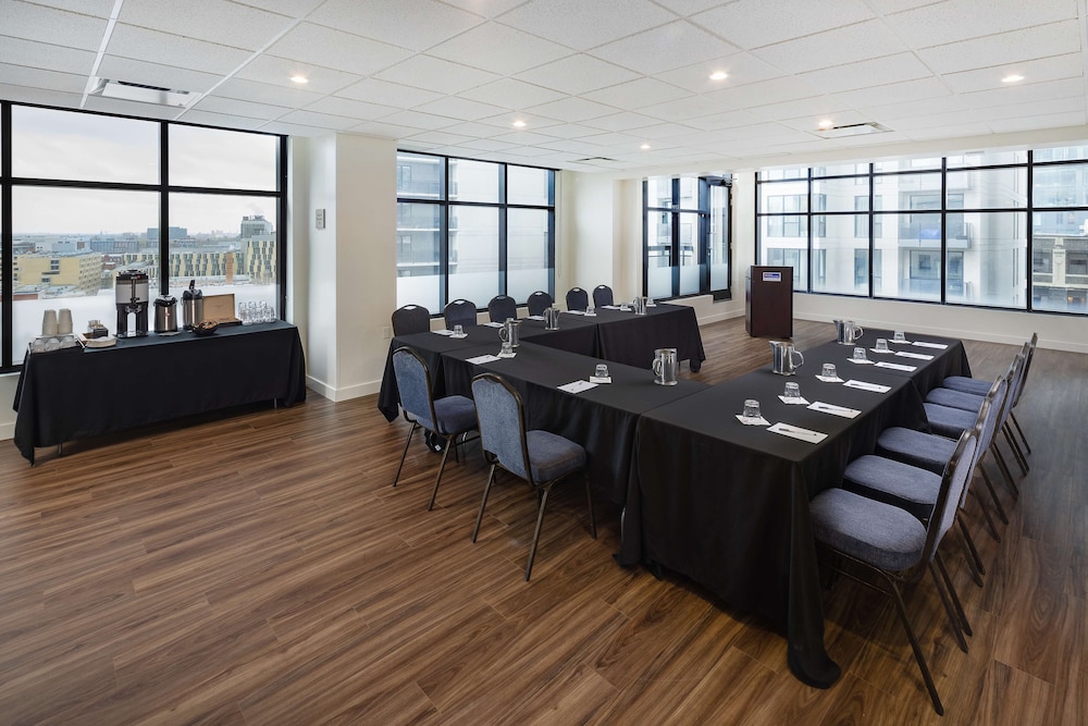 hilton garden inn montreal centre ville