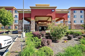 hampton inn and suites folsom