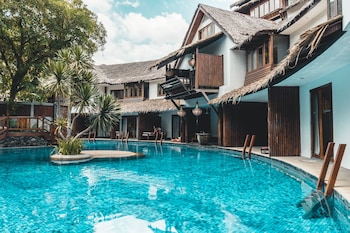 villa samadhi only adults