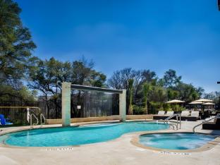 holiday inn express and suites austin nw arboretum area