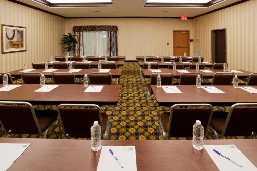holiday inn express hotel and suites austin south buda