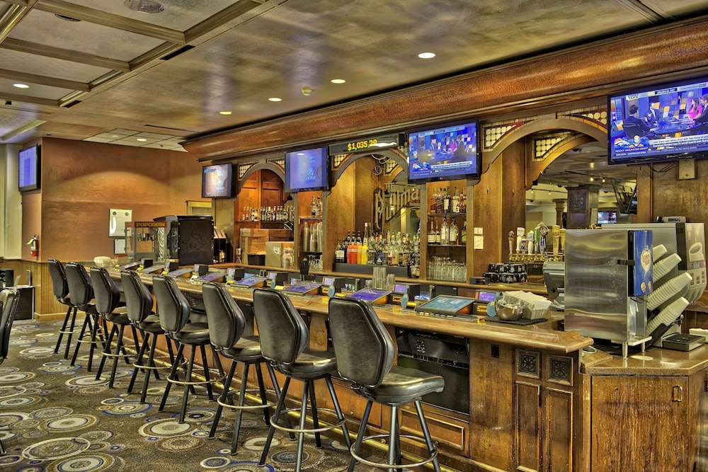lady luck casino black hawk