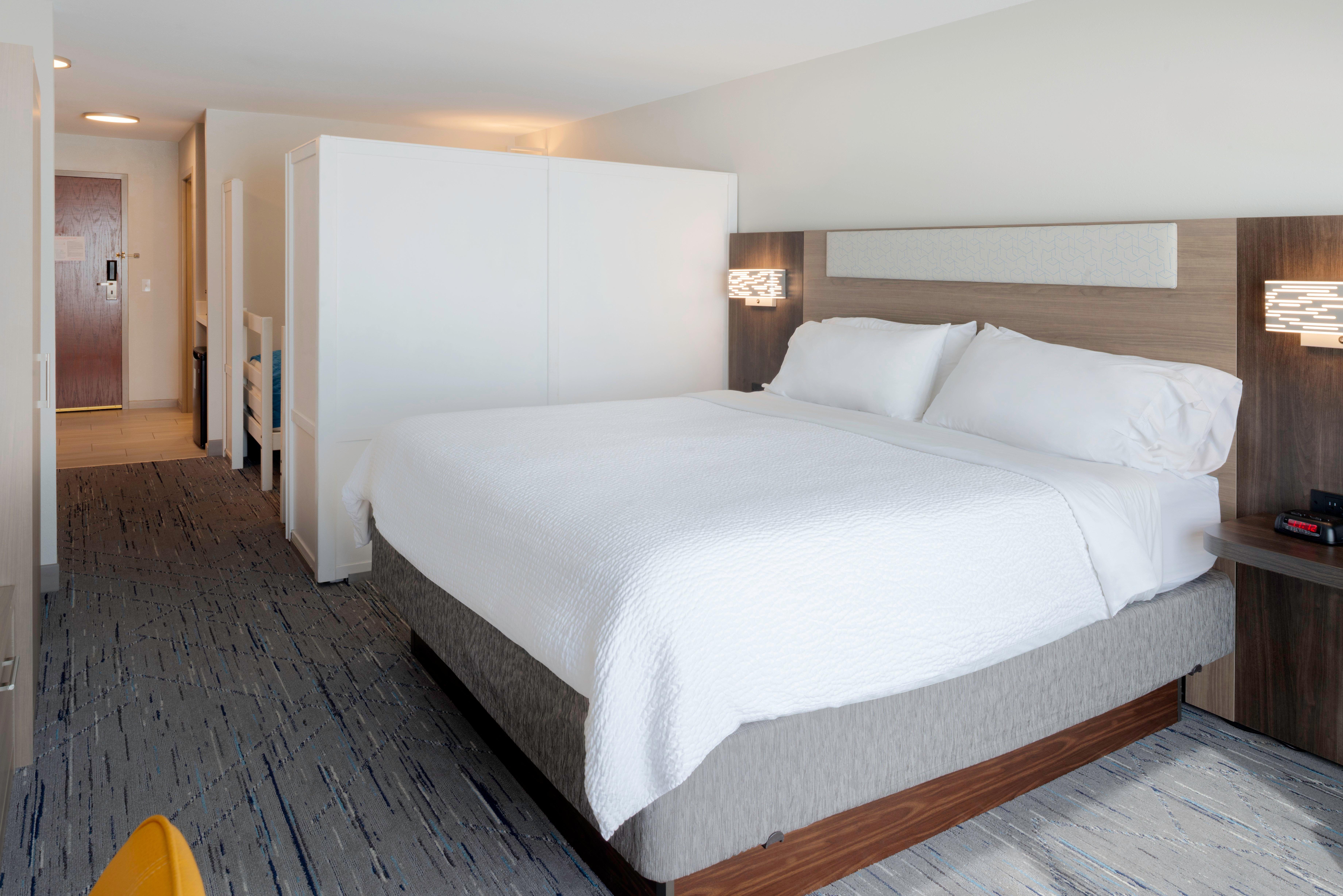 holiday inn express hotel and suites fort atkinson by ihg