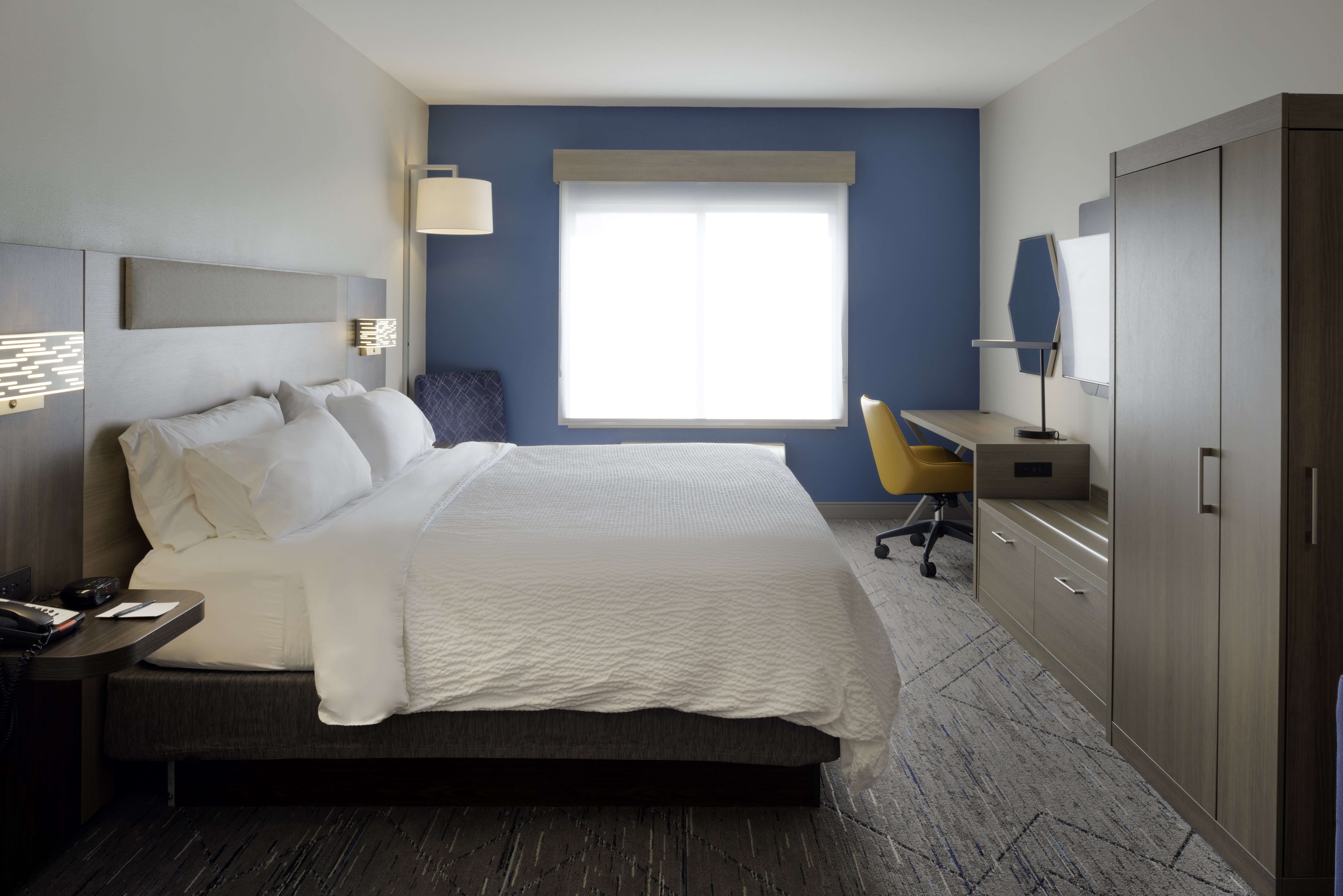 holiday inn express hotel and suites fort atkinson by ihg