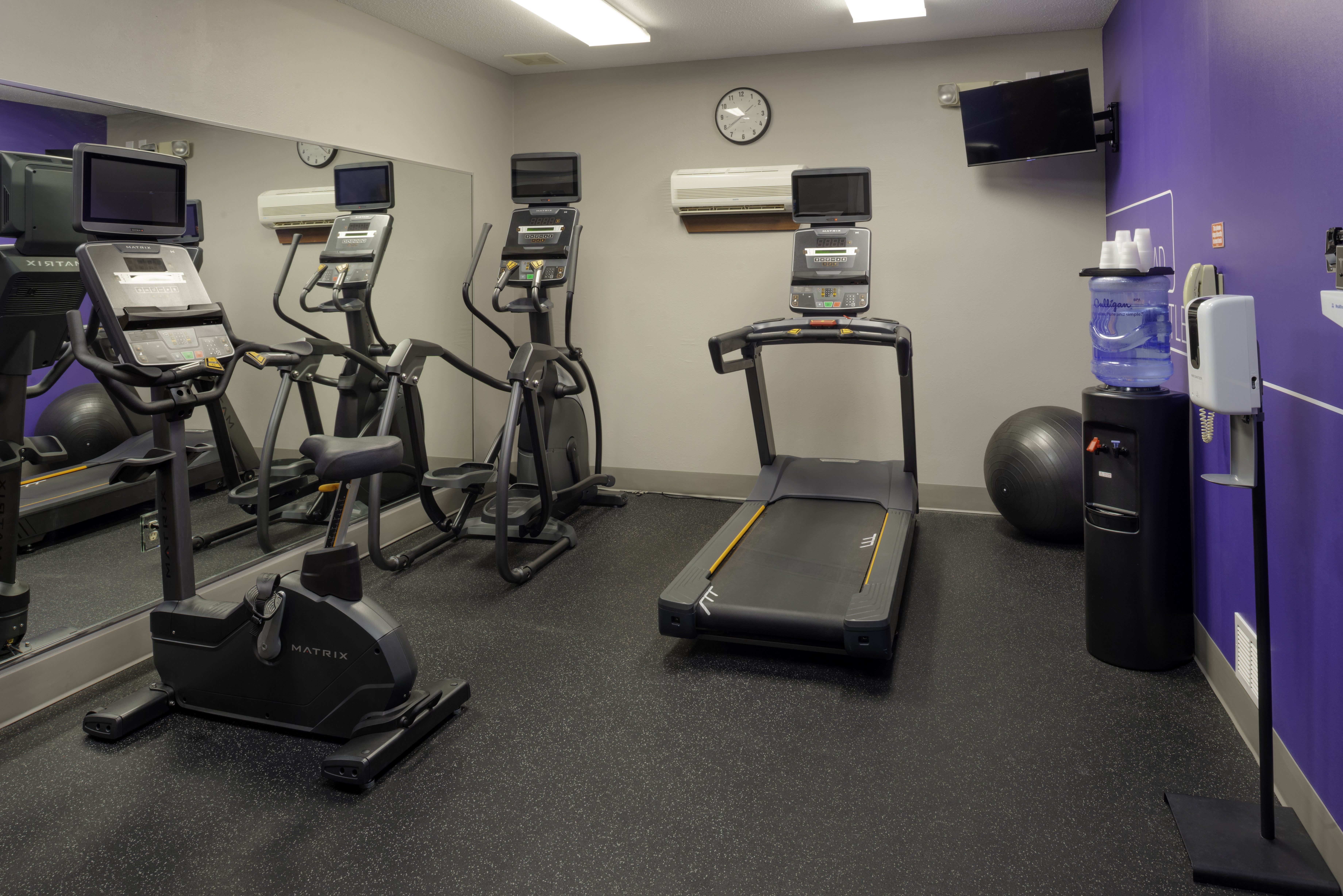 holiday inn express hotel and suites fort atkinson by ihg