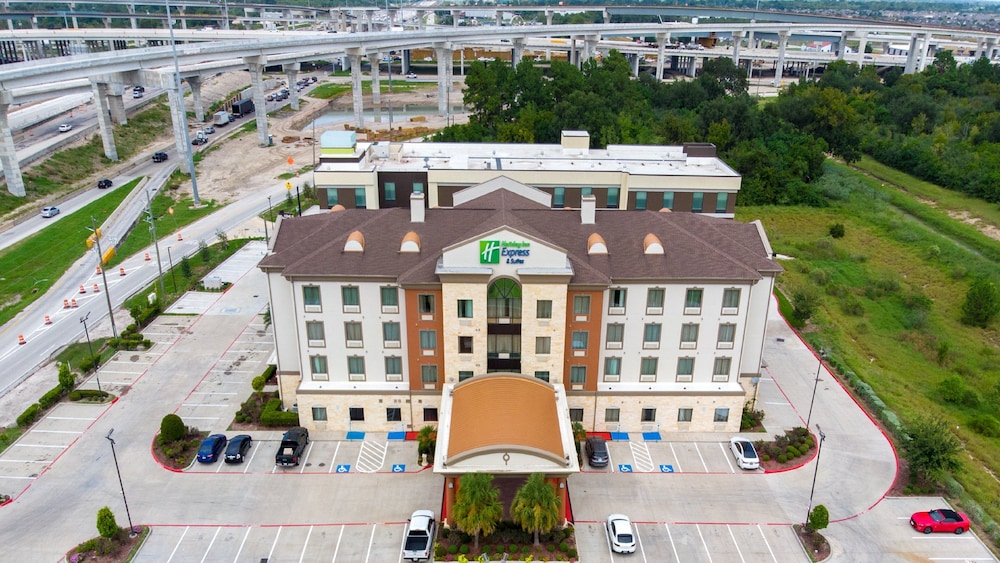 holiday inn express and suites houston south pearl