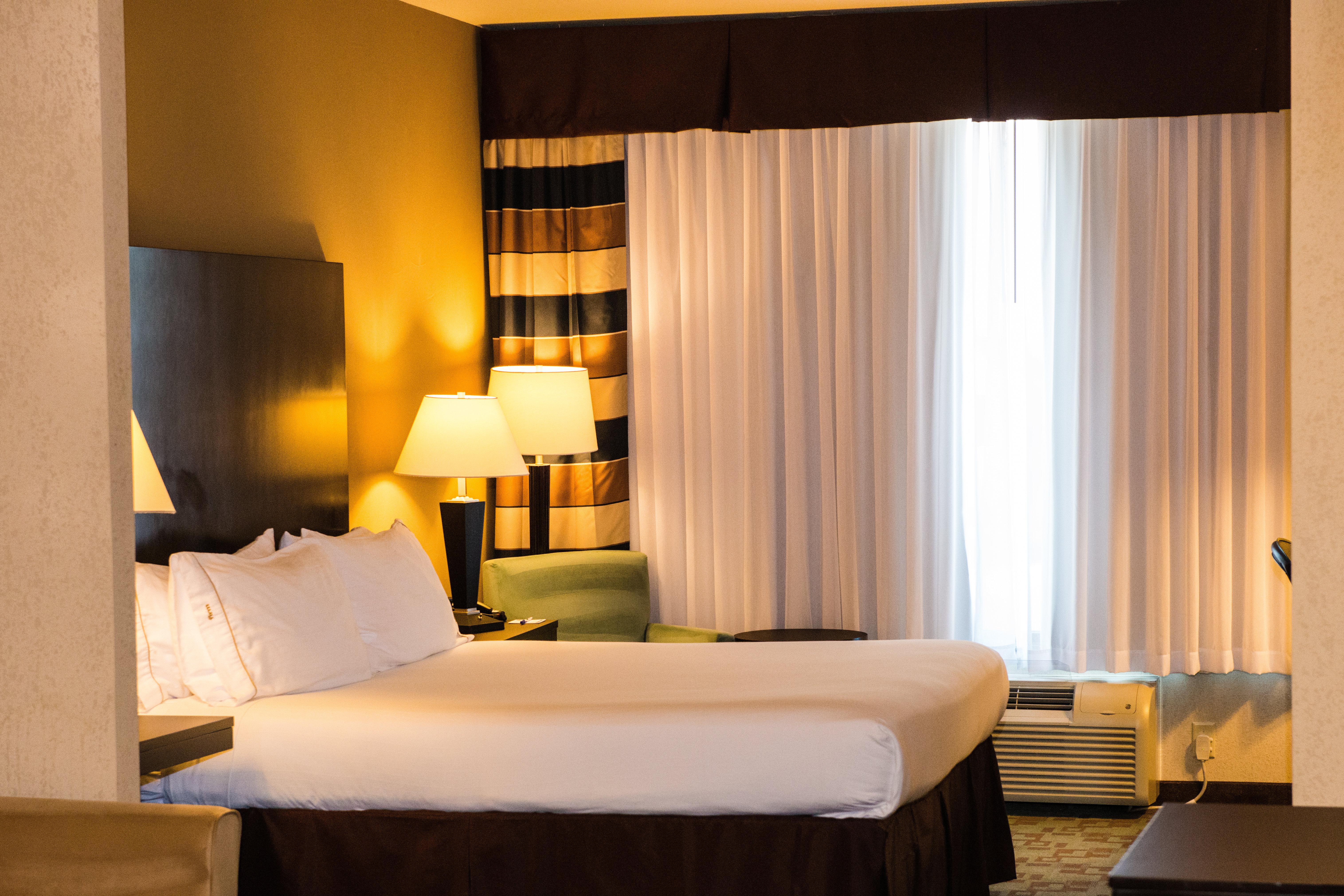 holiday inn express and suites houston nw beltway 8 west road
