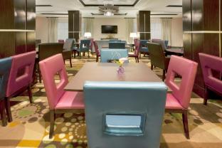 holiday inn express and suites houston nw beltway 8 west road