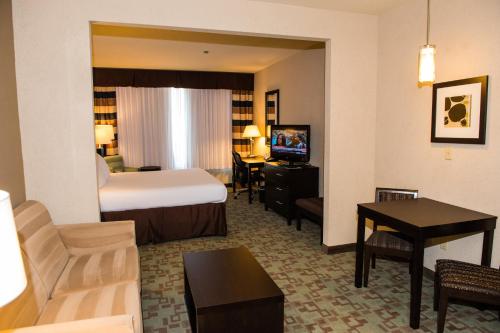 holiday inn express and suites houston nw beltway 8 west road
