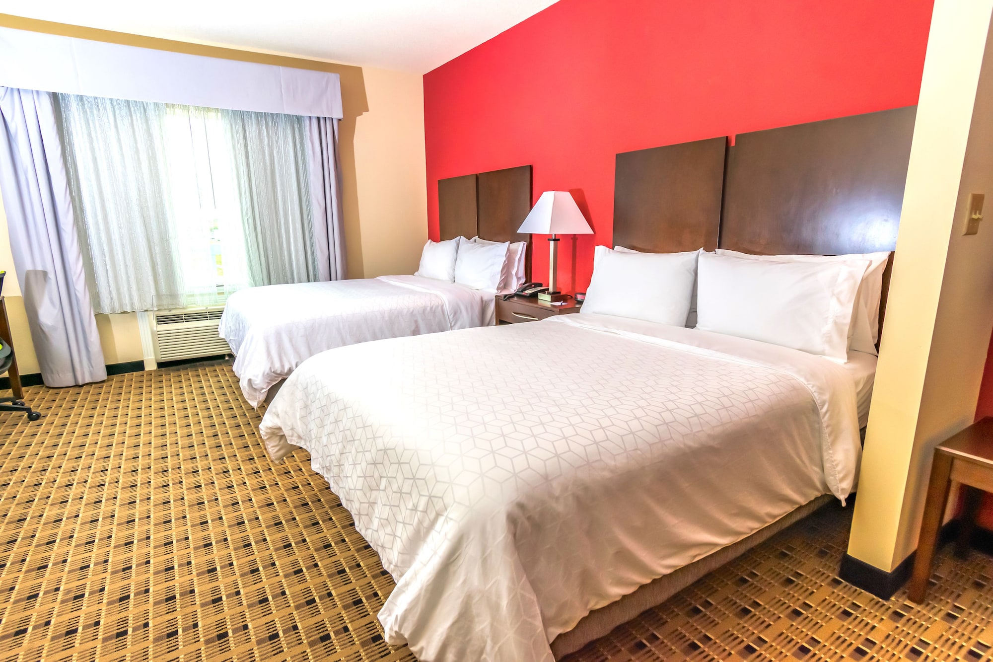 holiday inn express and suites houston space center
