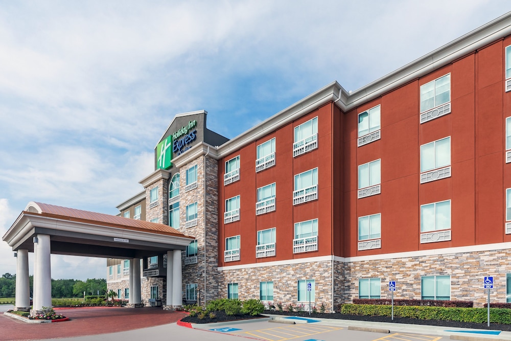 holiday inn express and suites houston space center
