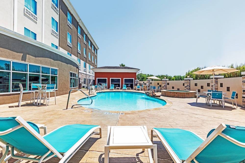 holiday inn express and suites houston space center