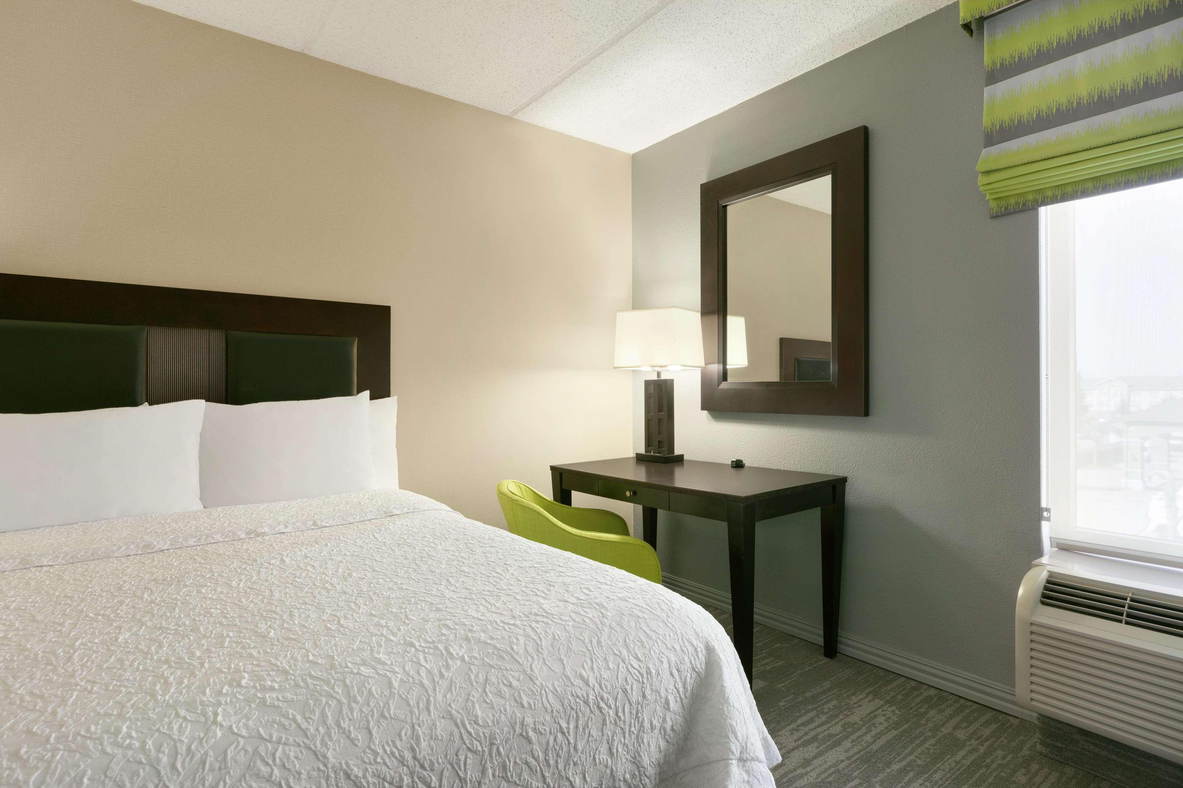 hampton inn and suites houston clear lake nasa area