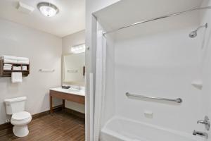 la quinta inn and suites by wyndham houston nw beltway8 westrd