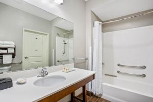 la quinta inn and suites by wyndham houston nw beltway8 westrd