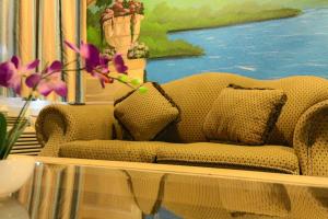 symphony inn and suites