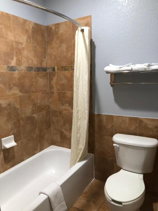 symphony inn and suites