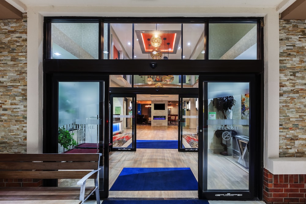 holiday inn express and suites houston east by ihg