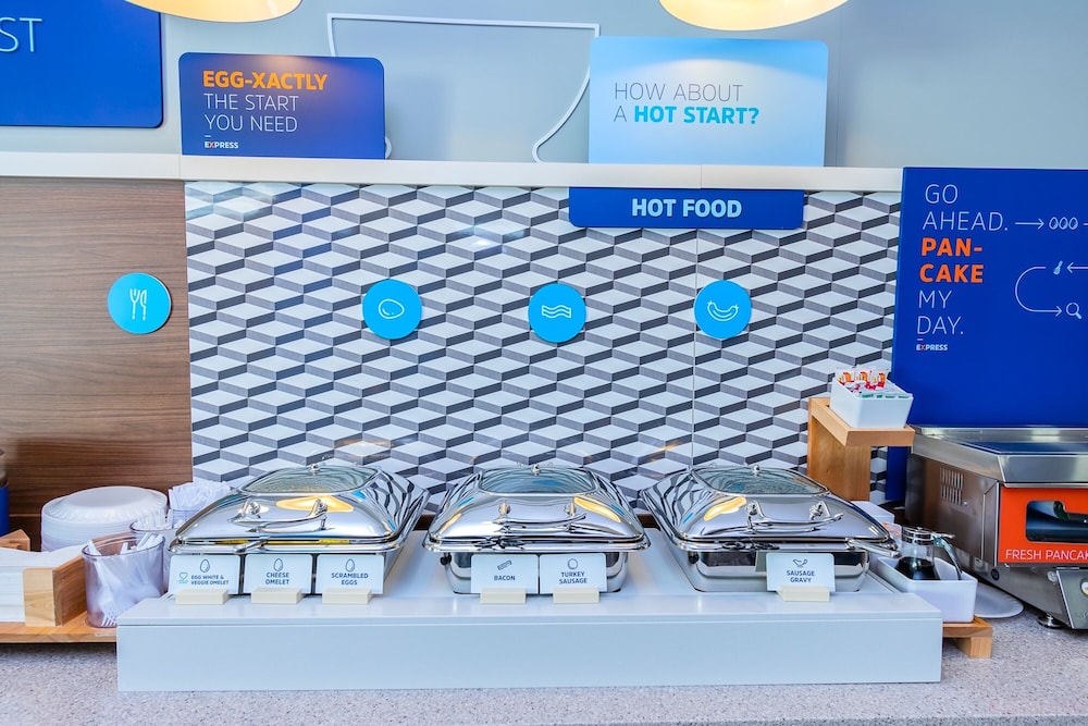 holiday inn express and suites houston east by ihg