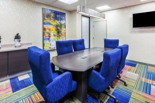 holiday inn express and suites houston east by ihg
