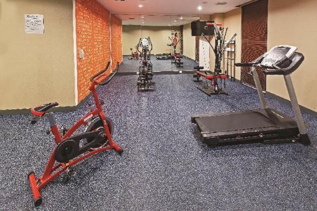 la quinta by wyndham houston willowbrook vintage park