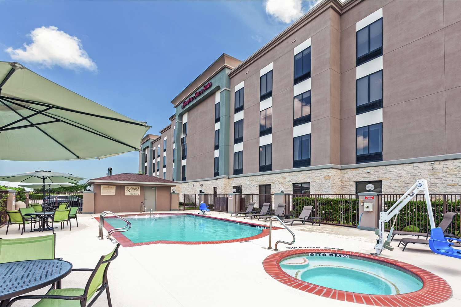 hampton inn and suites houston league city