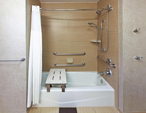 hampton inn and suites houston league city